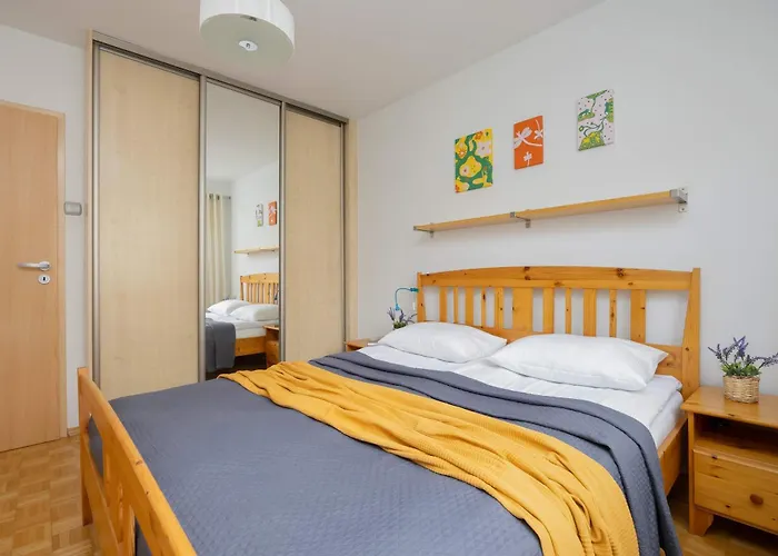 Apartment Family For 6 People In By Renters