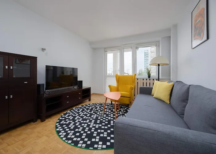 Family For 6 People In By Renters * Warsaw