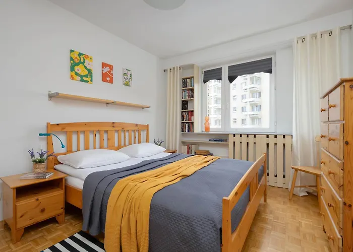 Family For 6 People In By Renters Apartment